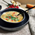 Pikant säuerliche Suppe